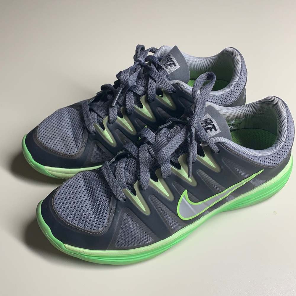 Nike Fitsole Tennis Shoes
